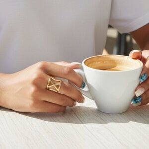 Gold Tone Openwork Wide Fashion Ring - “XOXO” Size 7